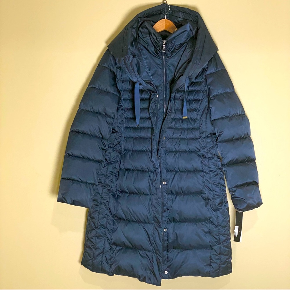 Tahari puffer jacket Large